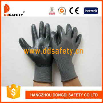 Nitrile noir en nylon gris recouvert sur des gants de sécurité Palm Dnn412